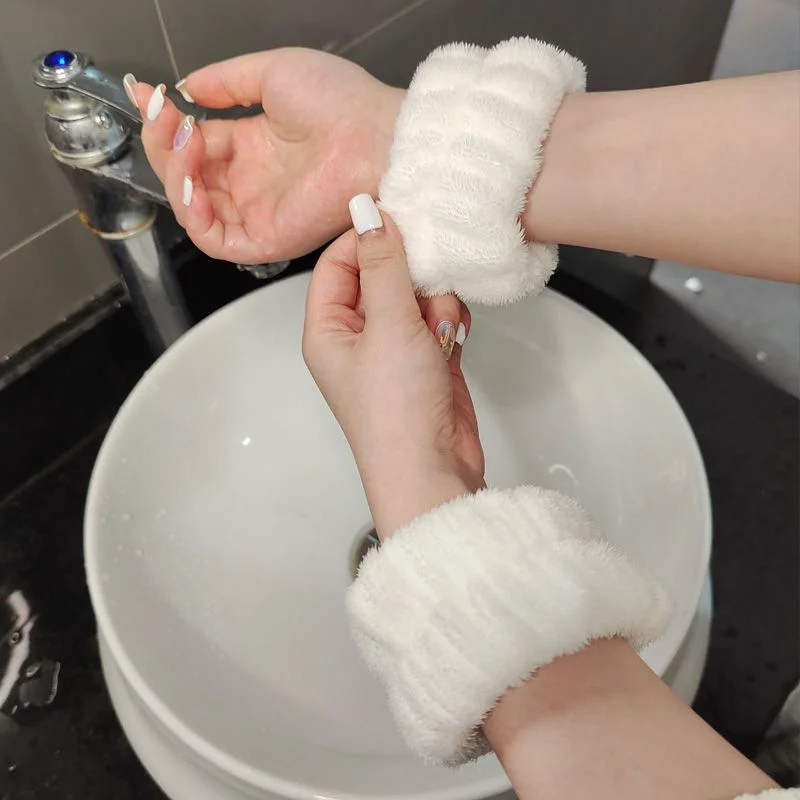 2 stücke Mode Gesicht Waschen  – Sweat Band Wrist Bewertung und Preis